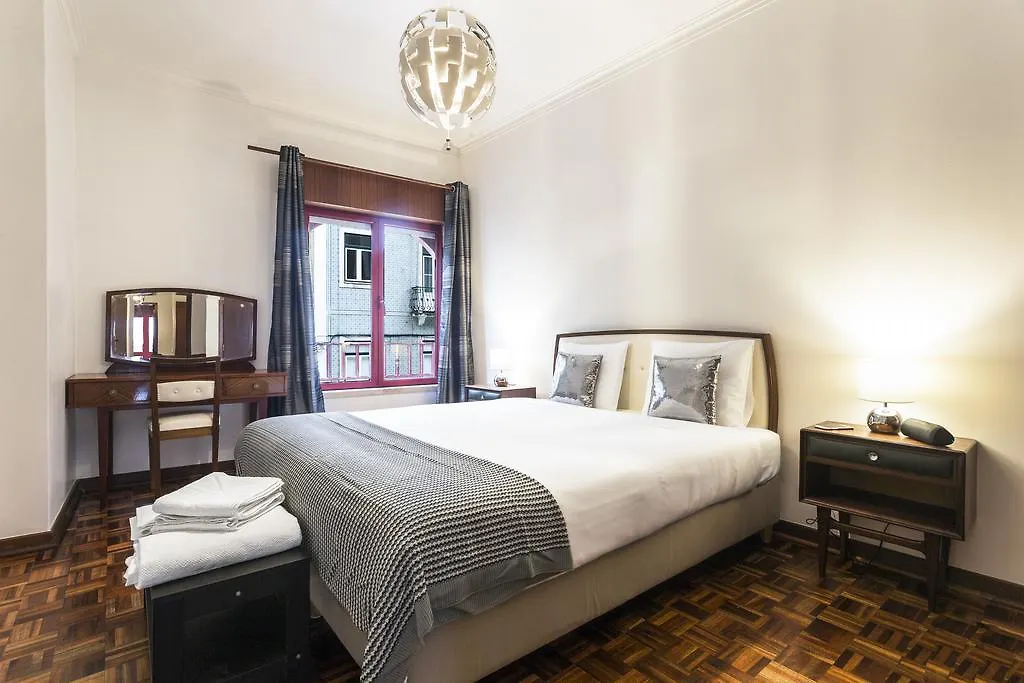 Whome | Damasceno Large Apartment #39 Lisbon Portugal