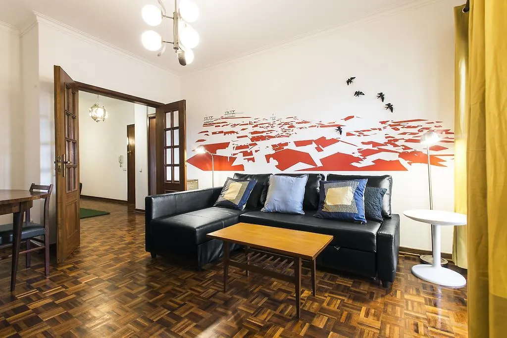 Whome | Damasceno Large Apartment #39 Lisboa